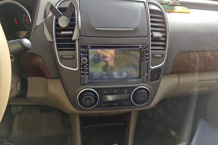 Used Nissan Sylphy 2009 1.6 XL Manual Luxury Sunroof Edition
