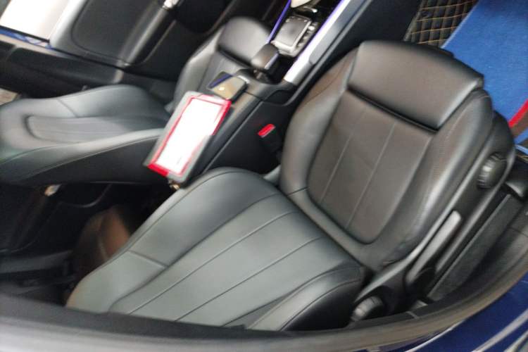 Used Mercedes-Benz GLB 2022 Refresh GLB 200 Dynamic Edition Right Front Seat