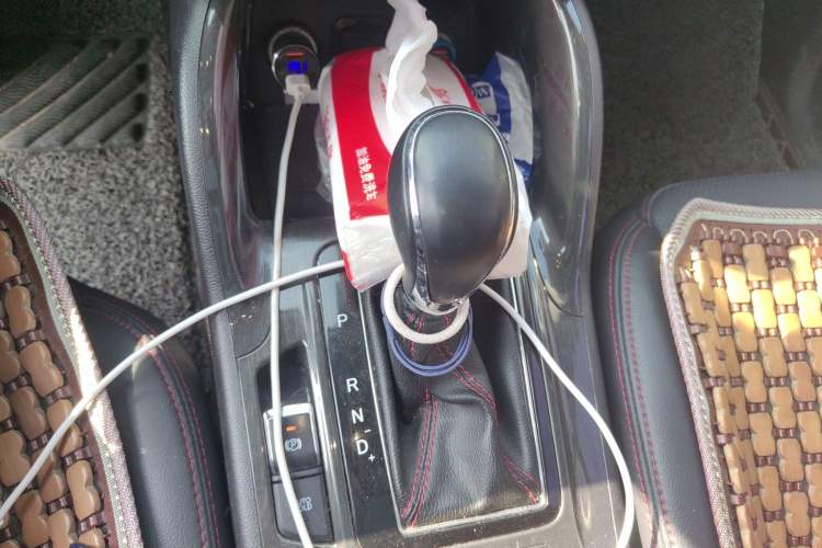 Used Changan CS75 2017 Shangkui Edition 1.5T Automatic Fengxiang Model