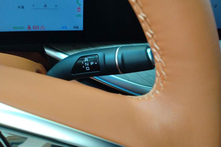 Used Wey Lanshan 2023 Four-Wheel Drive Ultra-Long Range Version Gear Lever