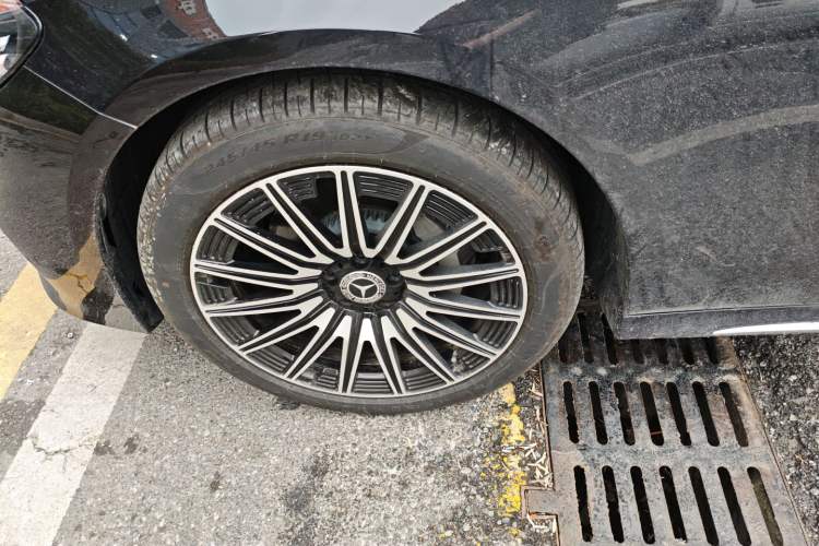 Used Mercedes-Benz E-Class 2025 Facelift E 300 L Luxury Edition