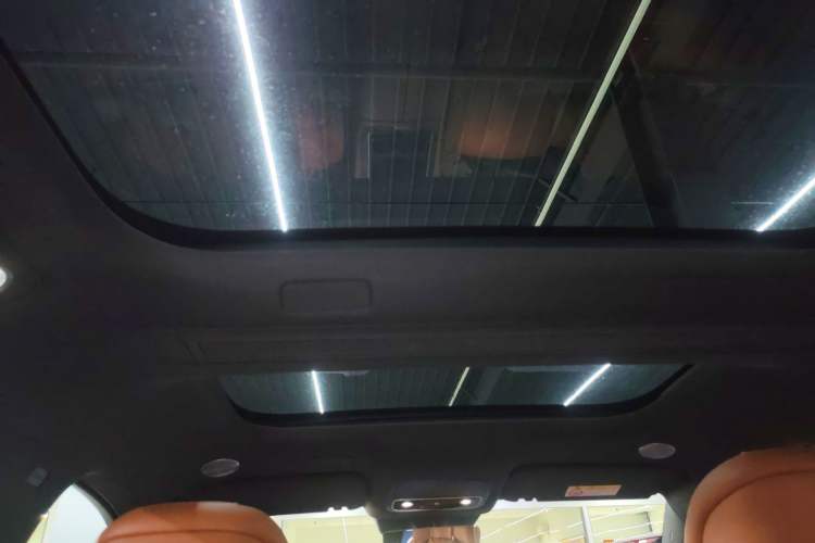 Used Hima AITO M9 2024 All-Electric Ultra Version 100 kWh 6-Seater Model Headliner