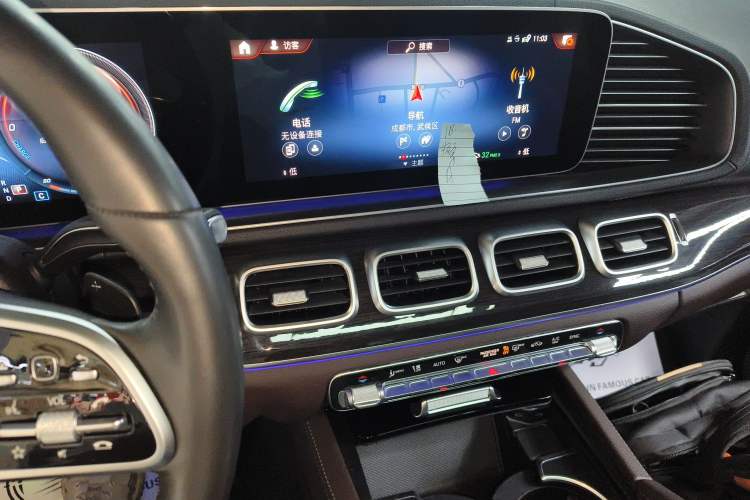 Used Mercedes-Benz GLE 2022 GLE 350 4MATIC Stylish Model Audio And AC Panel