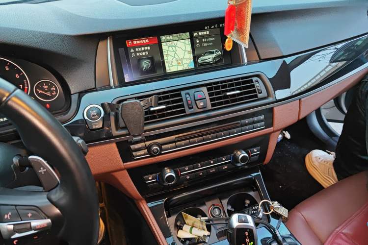 Used BMW 5 Series 2017 520Li Elegant Edition
