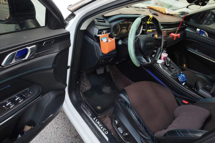 Used Lynk & Co 05 2020 2.0TD Two-Wheel Drive Shine Halo
