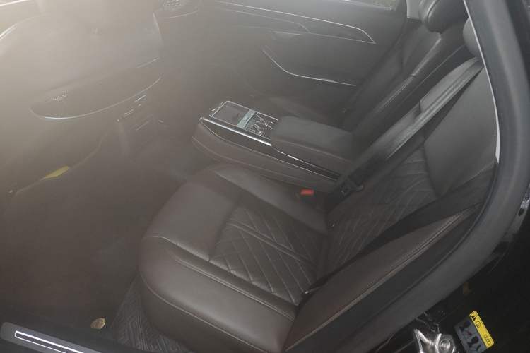 Used Audi A8 New Energy 2021 A8L 60 TFSIe quattro Left Rear Seat
