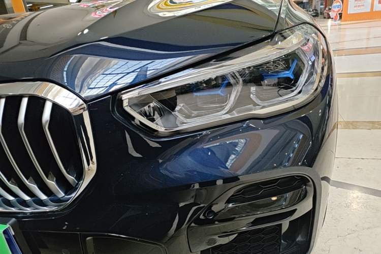 Used BMW X5 2022 xDrive40i Luxury Edition M Sport Package

