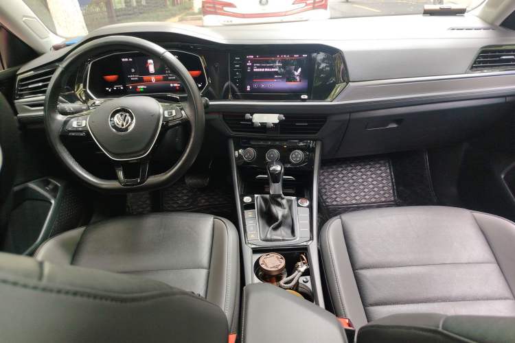 Used Volkswagen Sagitar 2022 280TSI DSG Excellence Edition Center Console