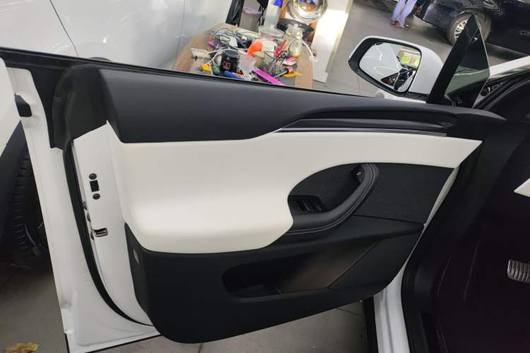 Used Tesla Model X 2023 Three-Motor All-Wheel-Drive Plaid Version
