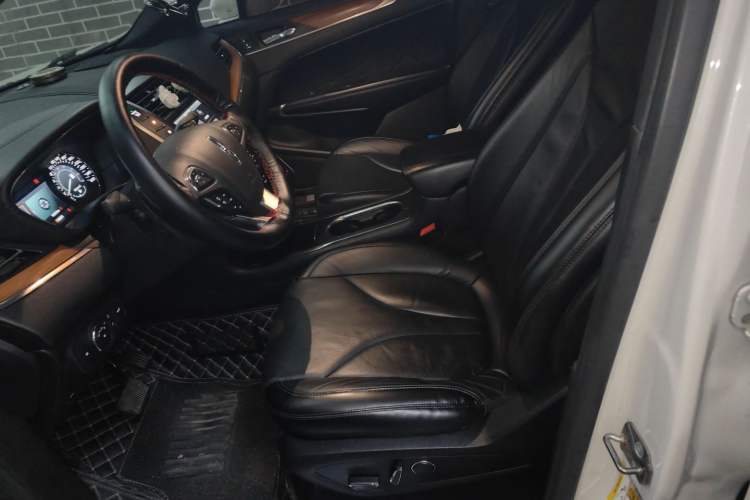 Used Lincoln MKC 2014 2.0T Two-Wheel-Drive Luxury Edition
