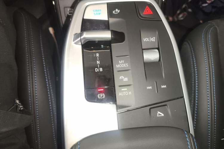 Used BMW iX1 2023 xDrive30L M Sport Package Gear Lever
