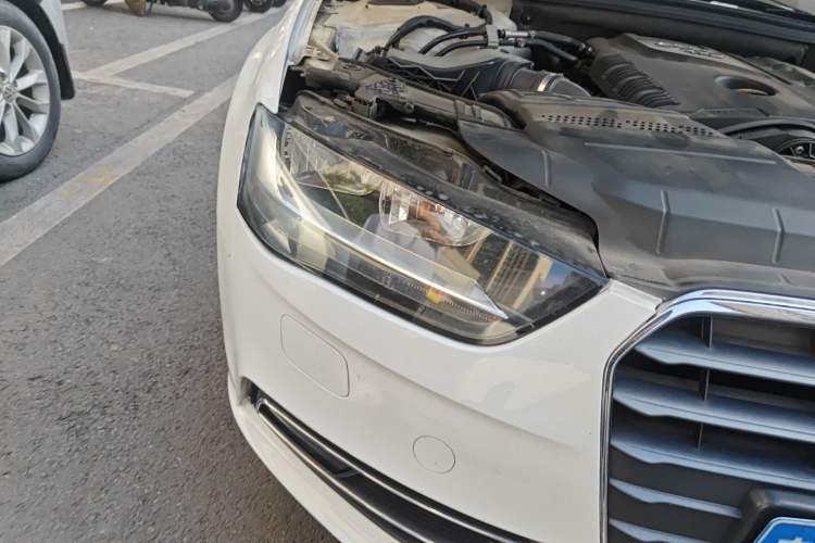 Used Audi A4L 2013 30 TFSI Automatic Comfort Model Right Front Headlight