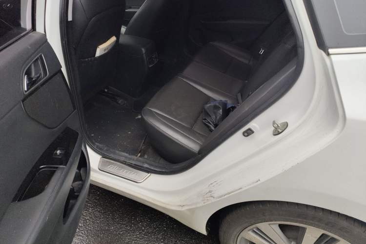 Used Hyundai Mistra 2016 1.8L Automatic Smart GLS
