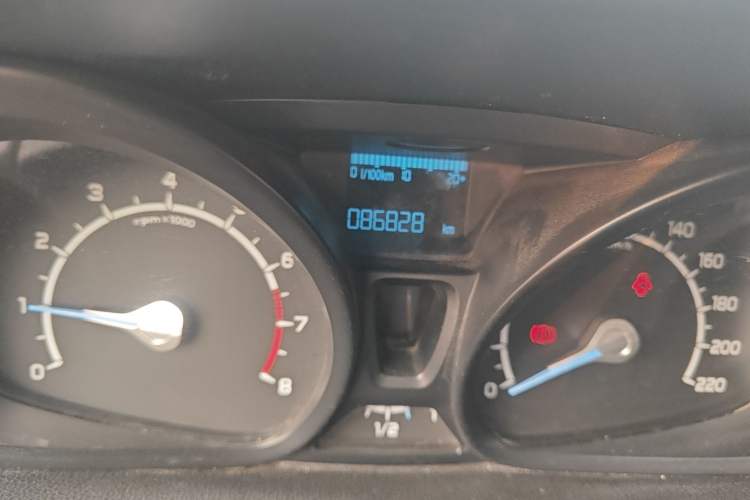 Used Ford EcoSport 2013 1.5L Manual Fashion Model
