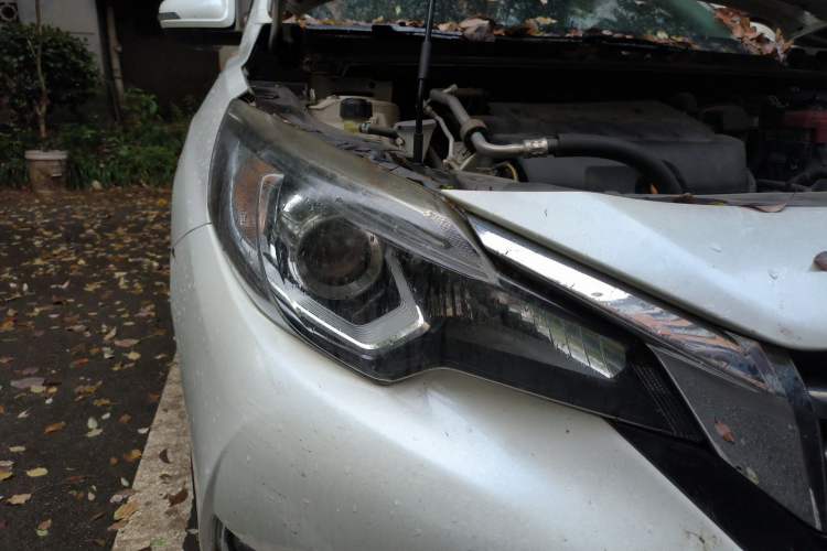 Used Venucia T90 2017 2.0L Manual Fashion Edition Right Front Headlight