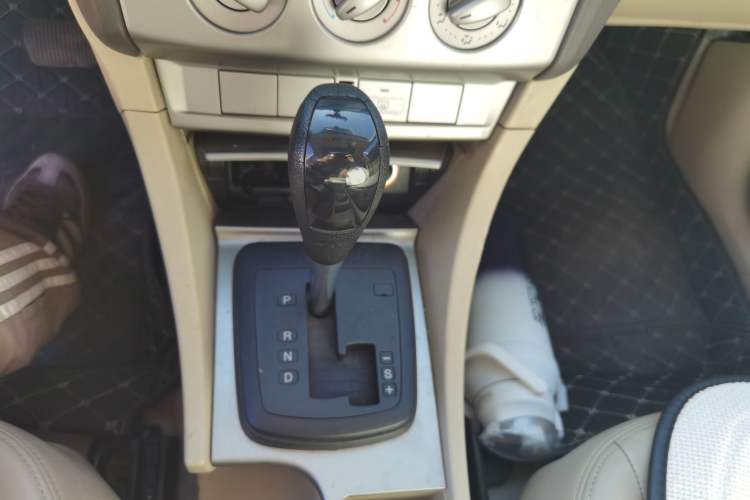 Used Ford Focus 2011 Hatchback 1.8L Automatic Fashion Edition
