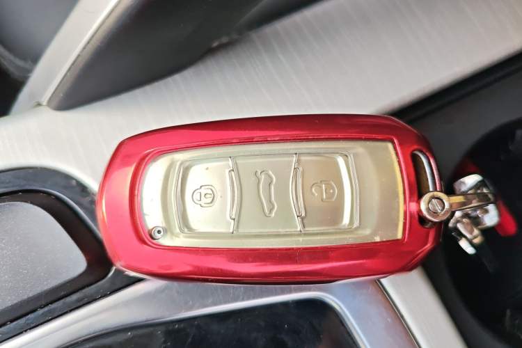 Used Geely Auto Emgrand X7 Sport 2020 1.8TD DCT Two-Wheel Drive Zhiya Model Vehicle Key