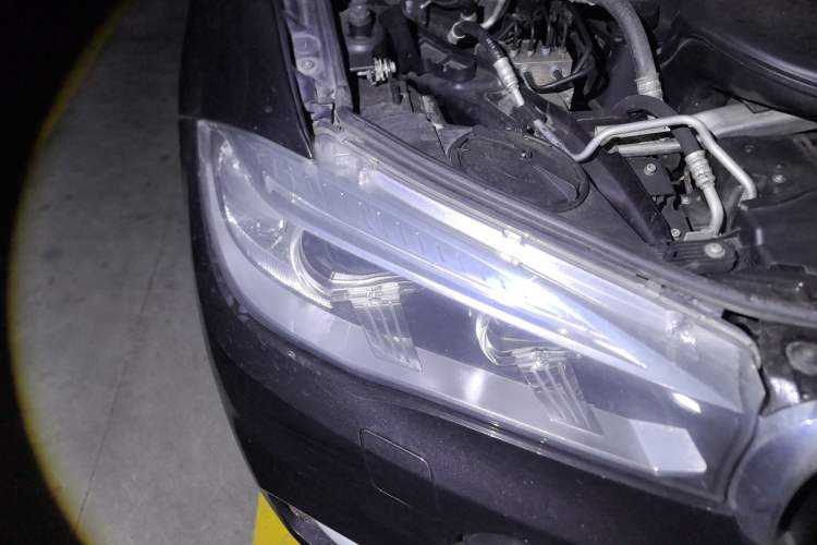 Used BMW X5 2015 xDrive28i Right Front Headlight