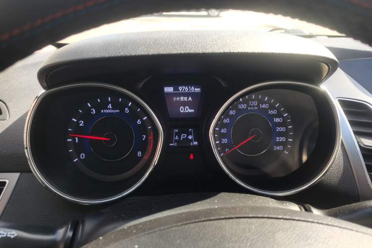 Used Hyundai Elantra (5th Generation / Langdong) 2015 1.6L Automatic Luxury Model Instrument Cluster