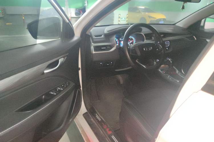 Used Geely Auto Emgrand 2019 Leading Edition 1.5L CVT Luxury Model China VI Standard