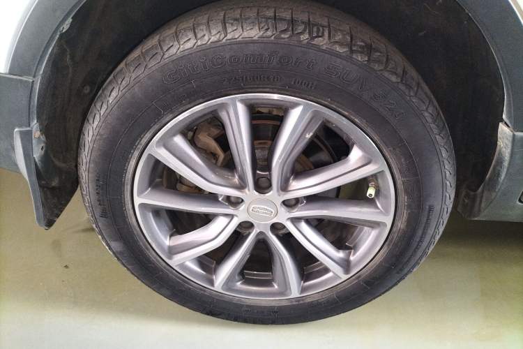 Used Geely Auto Emgrand X7 Sport 2020 1.8TD DCT Two-Wheel Drive Smart Connect 4G-Enabled Version