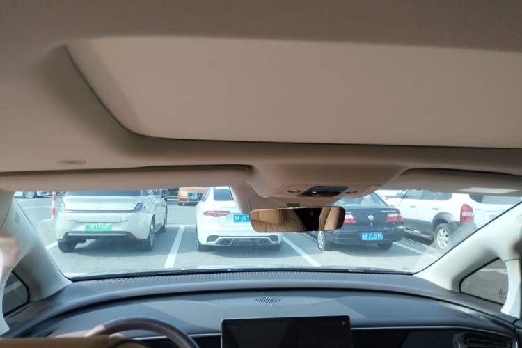 Used Denza D9 2024 EV 620 Premium Model Headliner
