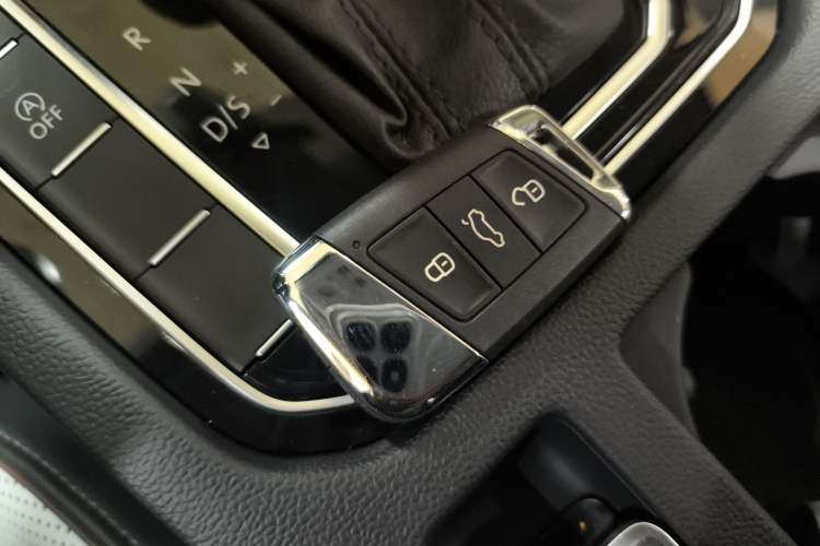 Used Volkswagen Magotan 2023 2 Million Units Commemorative Edition 330TSI DSG Luxury Version