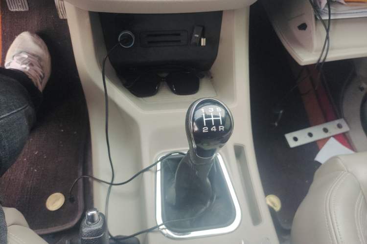 Used FORTHING Lingzhi 2019 M5 1.6L 7-Seater Luxury Model China VI Standard