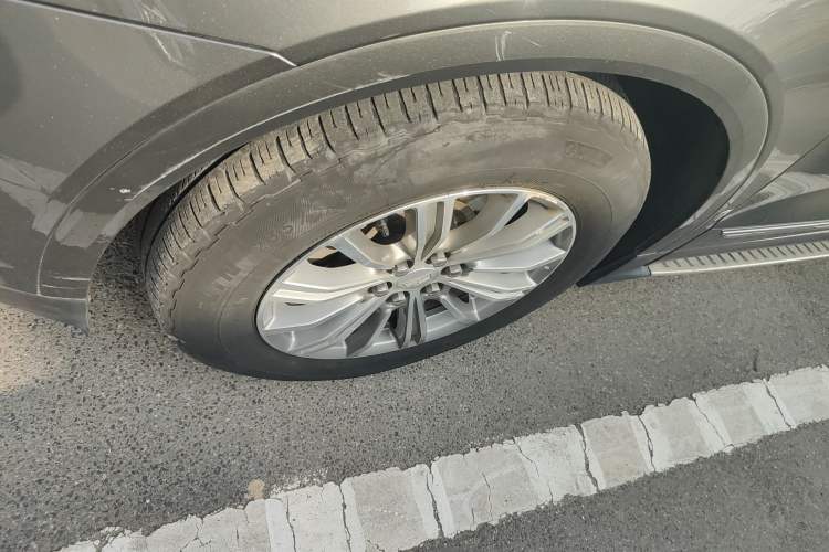 Used Cadillac XT5 2018 25T Luxury Model