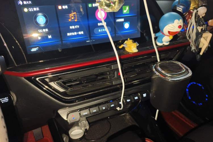 Used CHANGAN OSHAN X5 2021 1.5T DCT Prestige Edition Audio And AC Panel