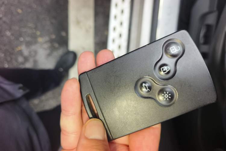 Used Renault Koleos 2014 2.5L 4x4 Comfort Edition
