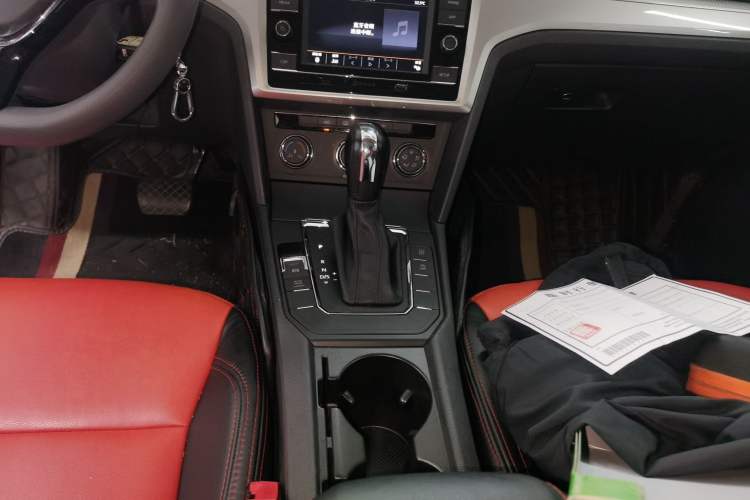 Used Volkswagen Lamando 2019 230TSI DSG Vision Edition China VI Standard