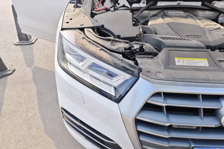 Used Audi Q5L 2018 40 TFSI Prestige Fashion Edition China V Right Front Headlight