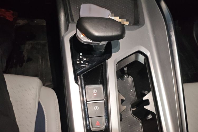 Used Geely Auto Preface 2023 2.0TD Prestige Version Gear Lever