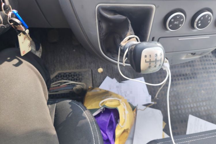 Used SAIC MAXUS Xintu V80 2019 2.5T Classic Edition 6-Speed Manual – Aoyuntong Short Wheelbase Mid-Height Design 5/6 Seats
