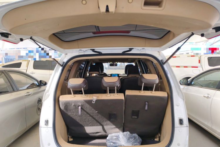 Used Baojun 730 2017 1.8L iAMT Luxury Version 7-Seater
