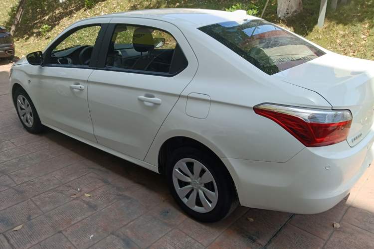 Used Citroen Elysee 2016 1.6L Manual Fashion Edition
