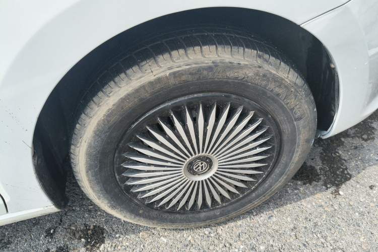 Used Volkswagen Santana 2015 1.6L Manual Fashion Edition Right Front Wheel Hub