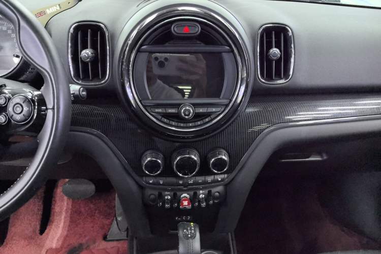 Used MINI Countryman 2017 2.0T COOPER S ALL4 Traveler Audio And AC Panel