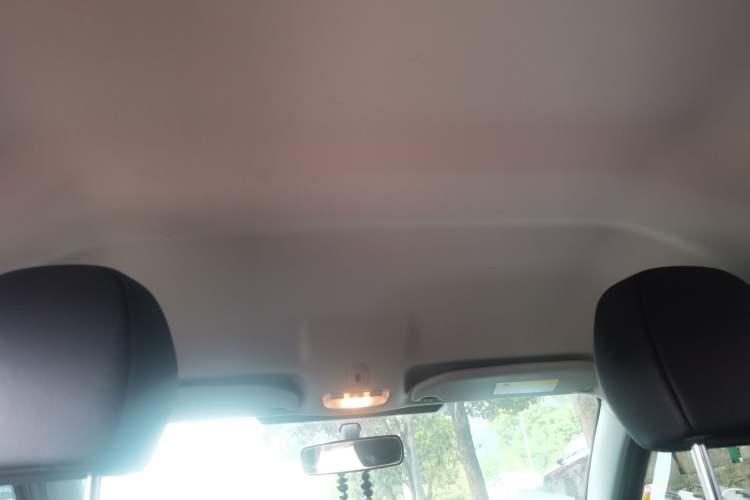 Used Citroen C3-XR 2015 1.6L Automatic Smart Version Headliner