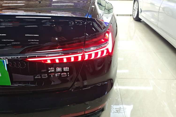 Used Audi A6L 2021 45 TFSI Prestige Dynamic Edition Right Rear Taillight