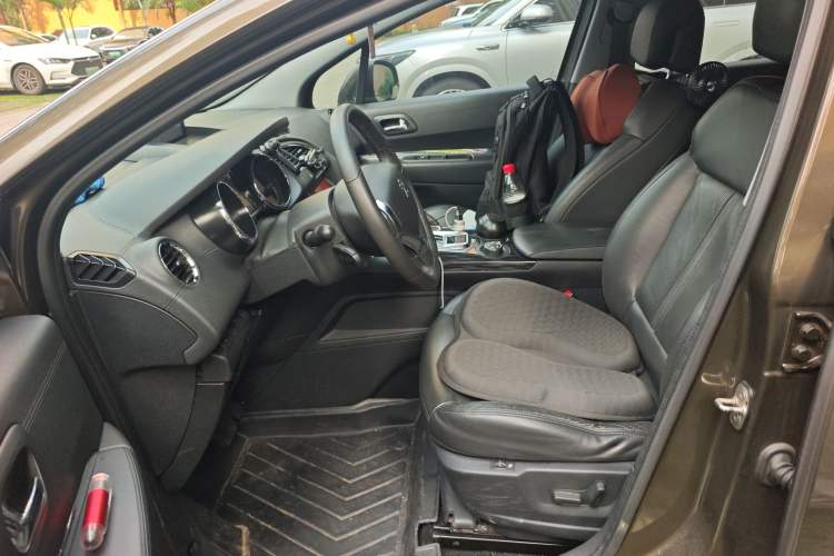 Used Peugeot 3008 2013 1.6THP Automatic Trend Edition Left Front Seat