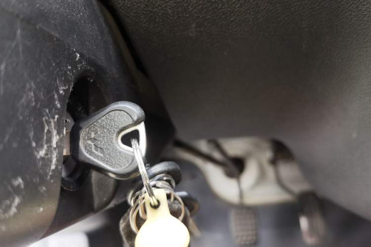 Used Wuling Zhiguang 2013 1.0L Practical Version