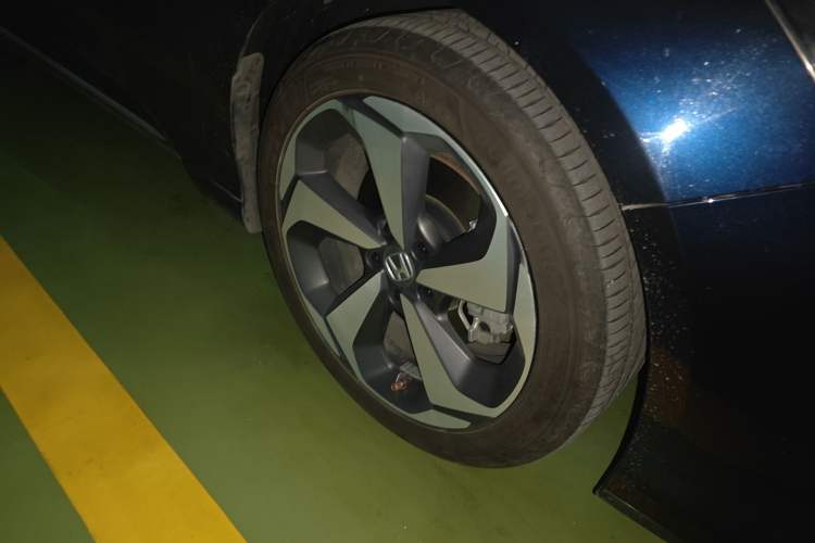 Used Honda Inspire 2019 Rui·Hybrid 2.0L Jing Shang Edition China VI Right Front Wheel Hub