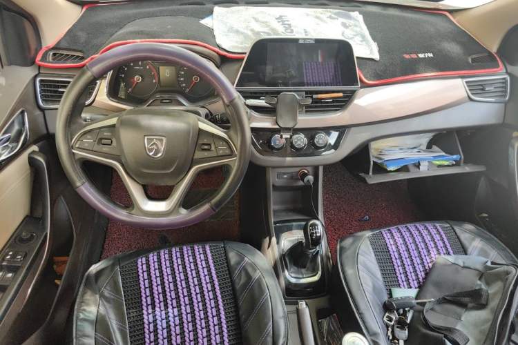 Used Baojun 310W 2017 1.5L Manual Fashion Edition China VI