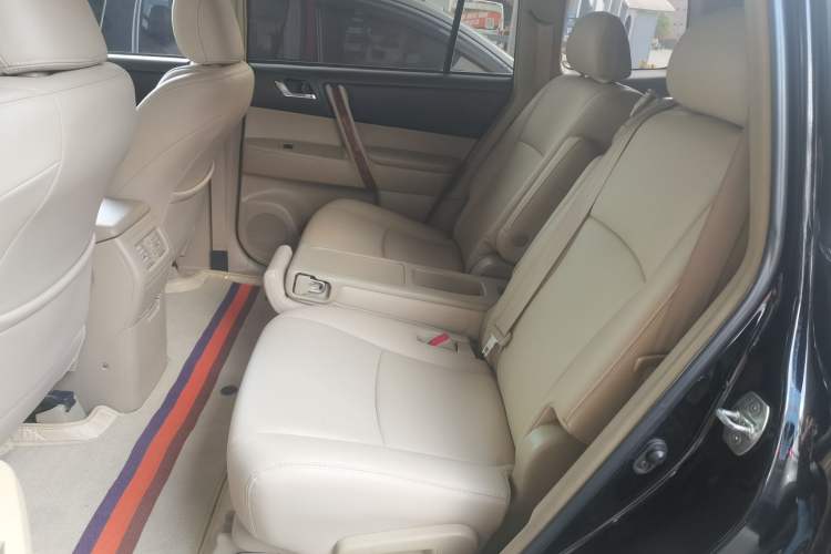 Used Toyota Highlander 2012 2.7L 2WD 5-Seater Elite Edition
