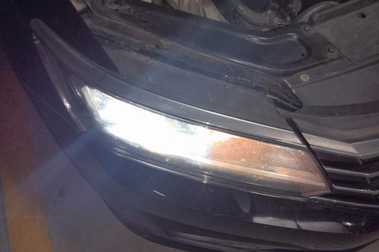 Used Volkswagen Passat 2016 330TSI DSG Luxury Edition Right Front Headlight