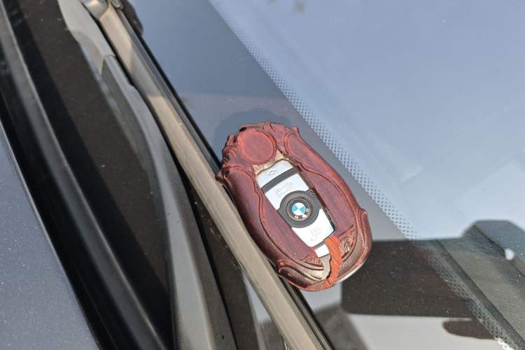 Used BMW 7 Series 2011 750Li xDrive Vehicle Key