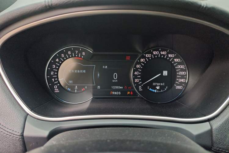 Used Lincoln MKX 2015 2.0T Two-Wheel Drive Deluxe Edition