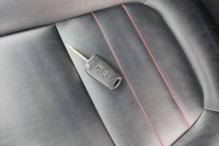 Used Kia K2 2015 Sedan 1.4L MT GLS